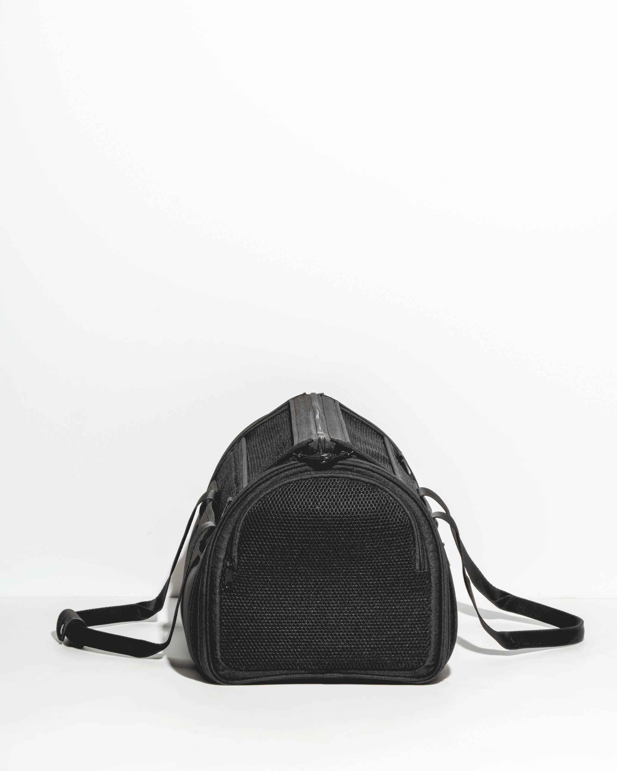 Travel Carrier - Image 8