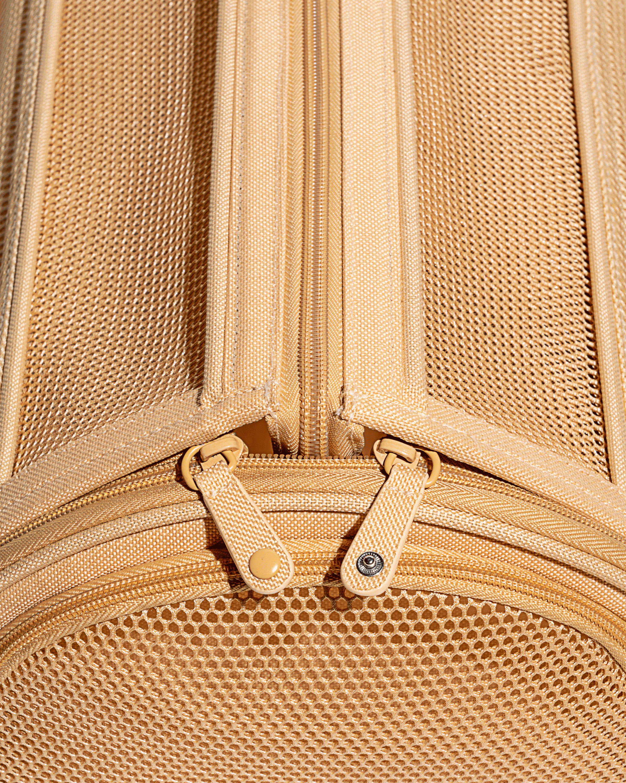 Travel Carrier - Image 18